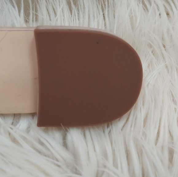 Beautiful Satin Slides - Picture 6 of 8